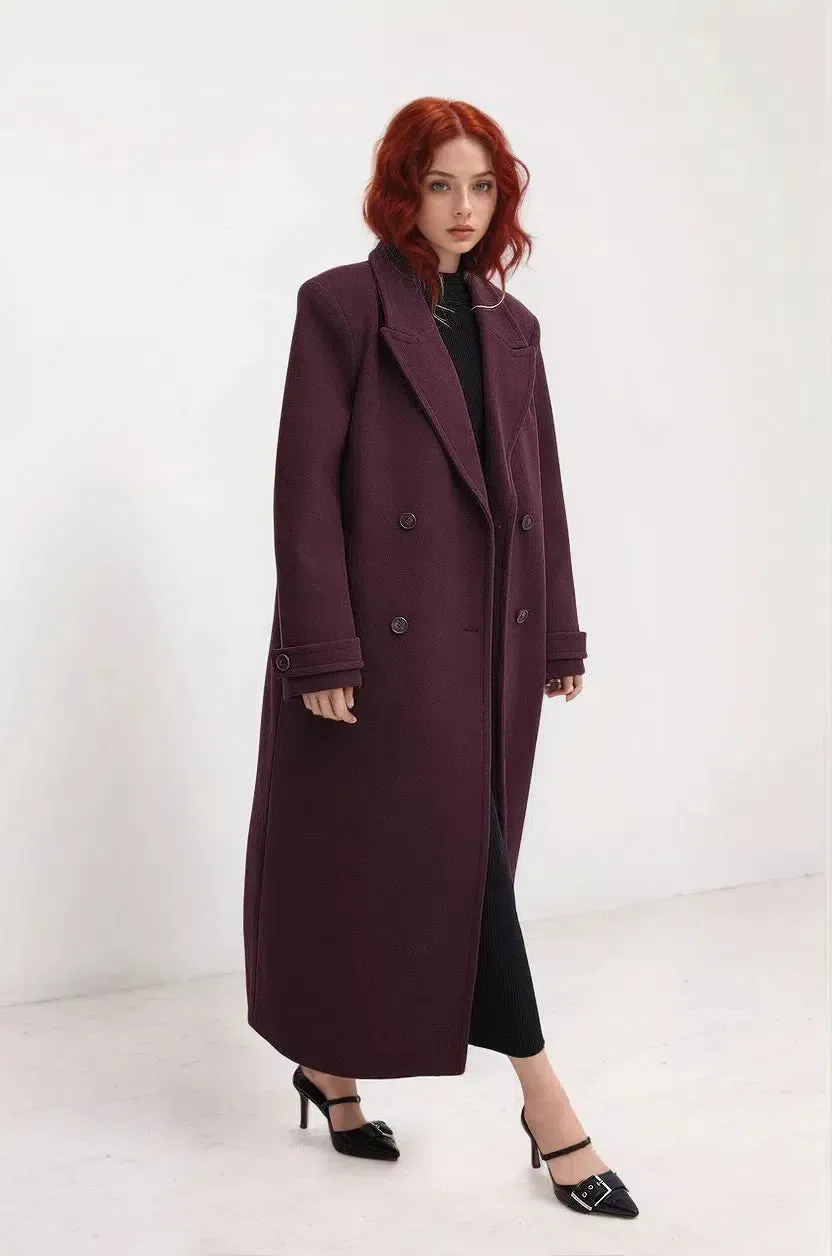 Daphne – Double-breasted design – Long red coat