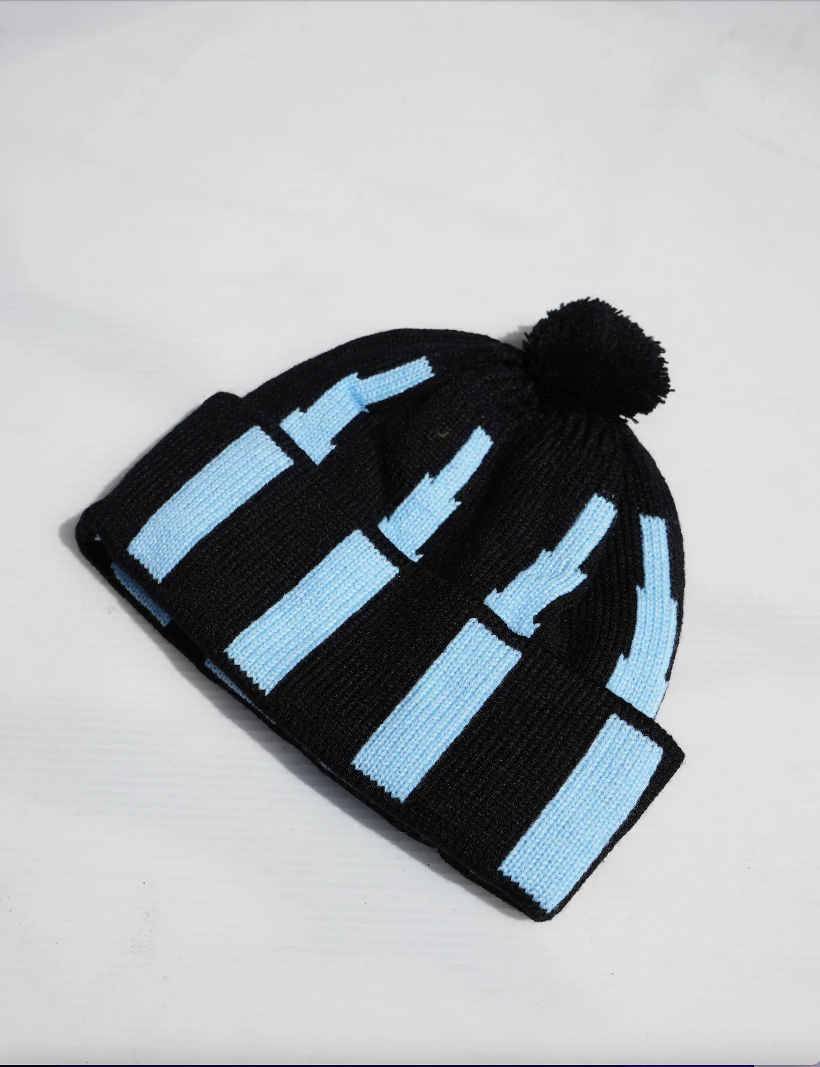 Marché Senegalese Beanie - Sky Blue /Black