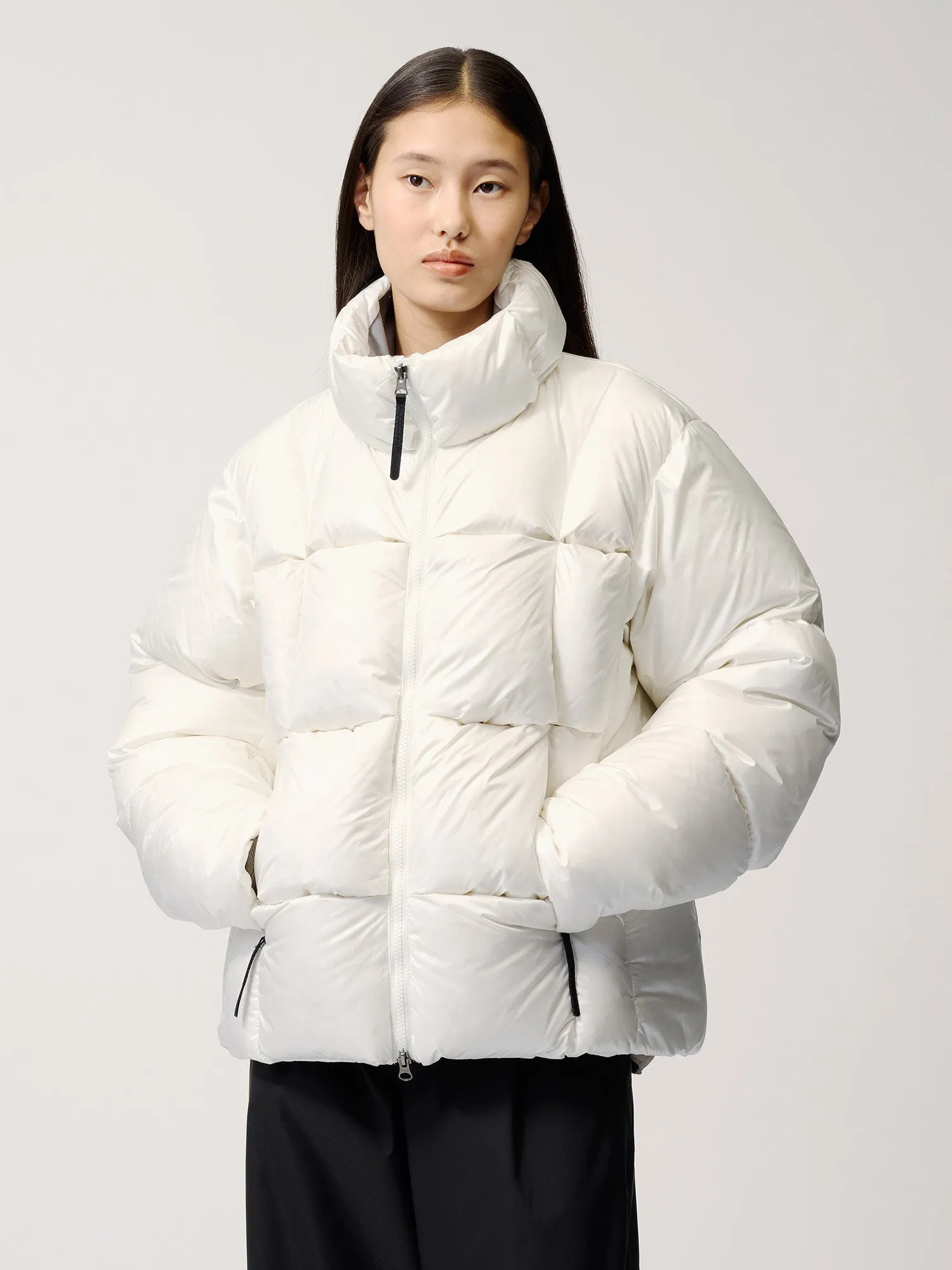 Three-Dimensional Down Jacket